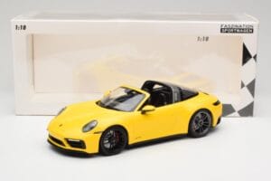Porsche 911 992 Targa 4 GTS Gelb Minichamps 1:18 153061064 Druckguss — Bild 6 von 6