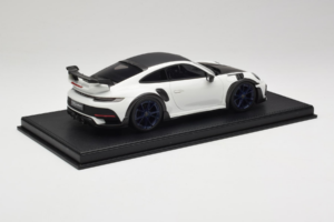 Porsche 911 992 TechArt GTstreet R Weiß Mit Blauen Rädern TechArt 1:18 REMC014 Resin — Bild 3 von 6