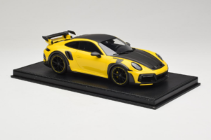 Porsche 911 992 TechArt GTstreet R Gelb Mit Schwarzen Rädern TechArt 1:18 REMC011 Resin — Bild 4 von 6