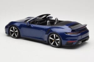 Porsche 911 992 Turbo S Cabriolet Blue Metallic Minichamps 1:18 155069081 Druckguss — Bild 5 von 6