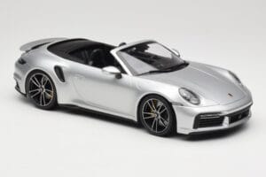 Porsche 911 992 Turbo S Cabriolet Silber Minichamps 1:18 155069082 Druckguss — Bild 4 von 6