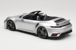 Porsche 911 992 Turbo S Cabriolet Silber Minichamps 1:18 155069082 Druckguss — Bild 5 von 6