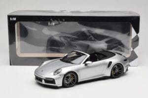Porsche 911 992 Turbo S Cabriolet Silber Minichamps 1:18 155069082 Druckguss — Bild 6 von 6