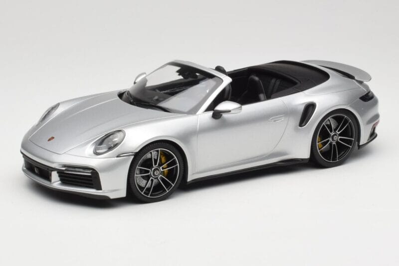 Porsche 911 992 Turbo S Cabriolet Silber Minichamps 1:18 155069082 Druckguss