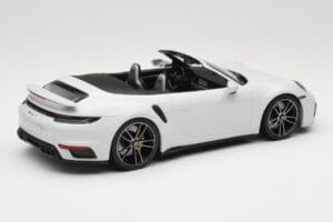 Porsche 911 992 Turbo S Cabriolet White Metallic Minichamps 1:18 155069080 Druckguss — Bild 2 von 6