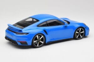 Porsche 911 992 Turbo S Gentian Blau Minichamps 1:18 155069074 Druckguss — Bild 2 von 6