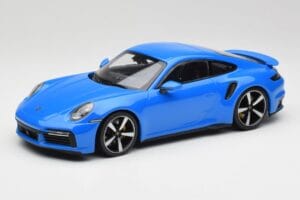 Porsche 911 992 Turbo S Gentian Blau Minichamps 1:18 155069074 Druckguss