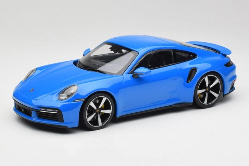 Porsche 911 992 Turbo S Gentian Blau Minichamps 1:18 155069074 Druckguss