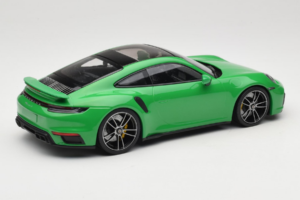Porsche 911 992 Turbo S Grün Minichamps 1:18 153069077 Druckguss — Bild 2 von 6