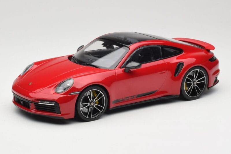 Porsche 911 992 Turbo S Rot Minichamps 1:18 155069070 Druckguss