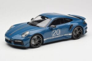 Porsche 911 992 Turbo S Sport Design Package Gentian Blue Metallic Minichamps 1:18 155069170 Druckguss