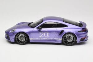 Porsche 911 992 Turbo S Sport Design Package Viola Metallic Minichamps 1:18 155069174 Druckguss — Bild 3 von 6
