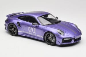 Porsche 911 992 Turbo S Sport Design Package Viola Metallic Minichamps 1:18 155069174 Druckguss — Bild 4 von 6