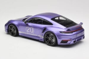 Porsche 911 992 Turbo S Sport Design Package Viola Metallic Minichamps 1:18 155069174 Druckguss — Bild 5 von 6