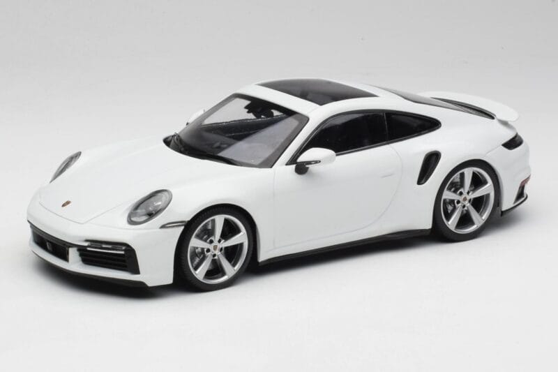Porsche 911 992 Turbo S Weiß Concept Minichamps 1:18 WAP0211620CNP Druckguss