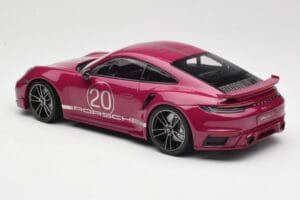 Porsche 911 992 Turbo S mit Sport Design Package Rot Minichamps 1:18 155069172 Druckguss — Bild 5 von 6