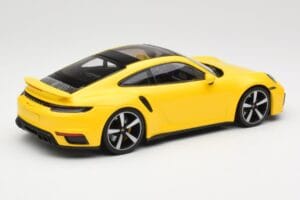 Porsche 911 992 Turbo S Gelb Minichamps 1:18 155069071 Druckguss — Bild 2 von 6