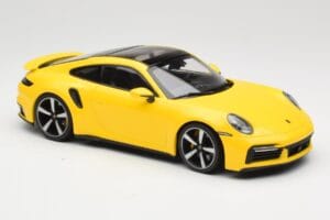 Porsche 911 992 Turbo S Gelb Minichamps 1:18 155069071 Druckguss — Bild 4 von 6
