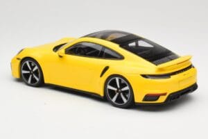 Porsche 911 992 Turbo S Gelb Minichamps 1:18 155069071 Druckguss — Bild 5 von 6
