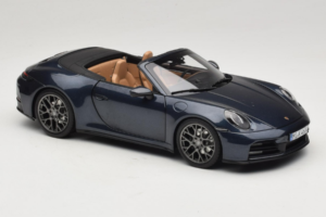 Porsche 911 992.2 Carrera Cabriolet Yachting Blue Norev 1:18 187180 Druckguss — Bild 6 von 8