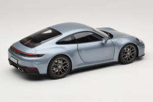 Porsche 911 992.2 Carrera Polar Silver Metallic Norev 1:18 187170 Druckguss — Bild 3 von 8