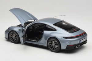 Porsche 911 992.2 Carrera Polar Silver Metallic Norev 1:18 187170 Druckguss — Bild 5 von 8