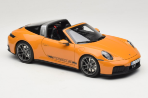 Porsche 911 992.2 Targa 4 GTS Bahama Yellow Norev 1:18 187190 Druckguss — Bild 8 von 10