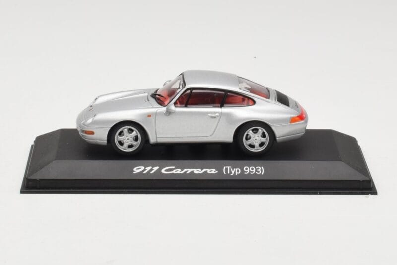 Porsche 911 993 Carrera Silber Minichamps 1:43 WAP02003597 Druckguss