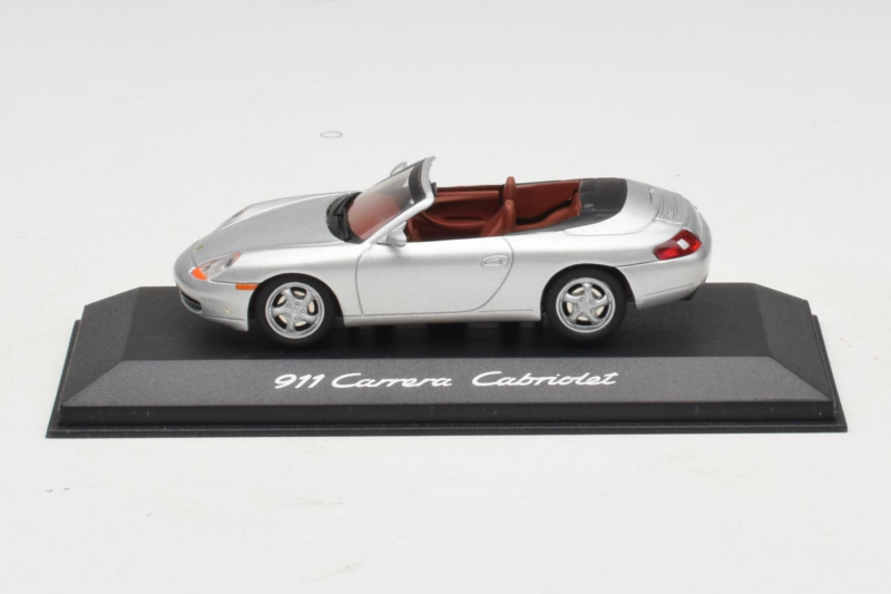 Porsche 911 996 Cabriolet Silber Minichamps 1:43 WAP02004097 Druckguss