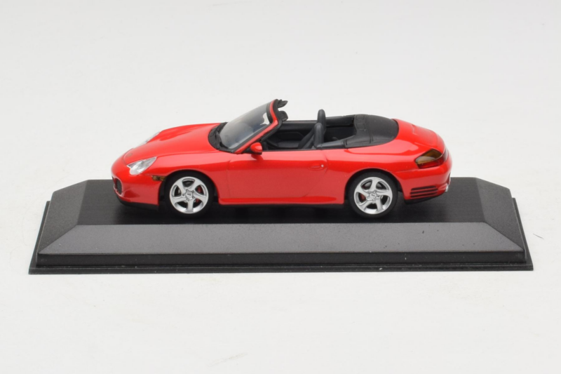 Porsche 911 996 Carrera 4S Cabriolet Rot Minichamps 1:43 400062831 Druckguss