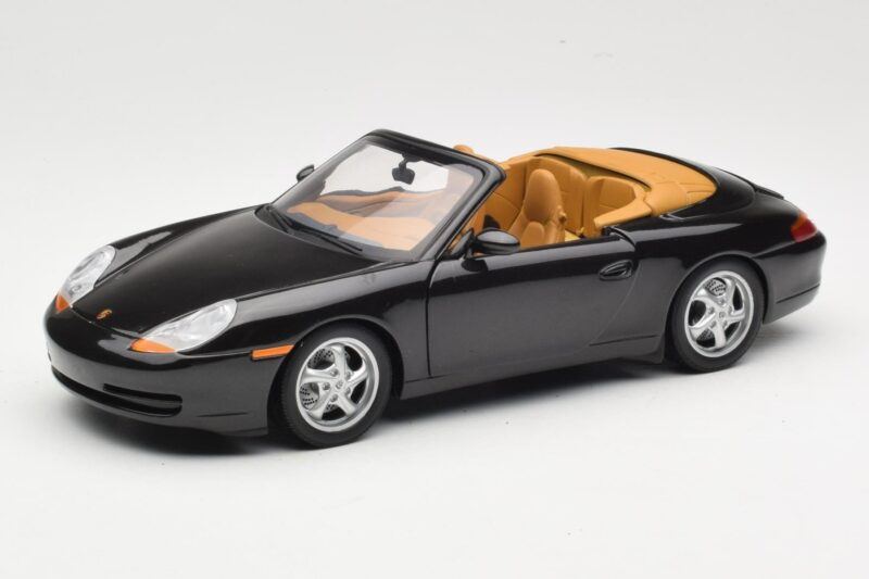 Porsche 911 996 Carrera Cabriolet Schwarz UT Models 1:18 WAP02100997 Druckguss