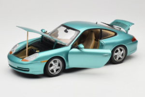 Porsche 911 996 Green Metallic UT Models 1:18 27901 Druckguss — Bild 2 von 8