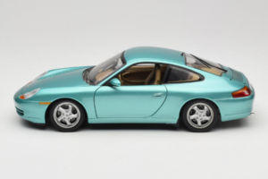 Porsche 911 996 Green Metallic UT Models 1:18 27901 Druckguss — Bild 4 von 8