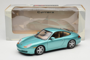 Porsche 911 996 Green Metallic UT Models 1:18 27901 Druckguss — Bild 8 von 8