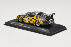 Porsche 911 996 GT3 RS #83 Rosa / Babini 24 Hours of Le Mans 2001 Minichamps 1:43 400016983 Druckguss — Bild 3 von 4