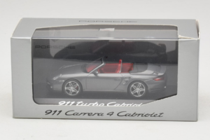 Porsche 911 997 Turbo Cabriolet Grey Metallic Minichamps 1:43 WAP02015216 Druckguss — Bild 5 von 5