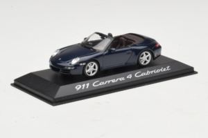 Porsche 911 997 Carrera 4 Cabriolet Dunkelblau Minichamps 1:43 WAP02015216-R1 Druckguss — Bild 2 von 4