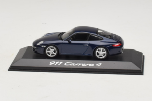 Porsche 911 997 Carrera 4 Dark Blue Metallic Minichamps 1:43 WAP02010016 Druckguss