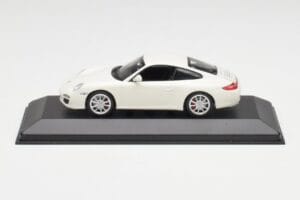 Porsche 911 997 Carrera 4S Carrara Weiß Minichamps 1:43 403066431 Druckguss