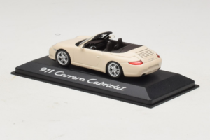 Porsche 911 997 Carrera Cabriolet Weiß Minichamps 1:43 WAP02001118 Druckguss — Bild 3 von 5