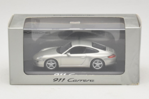 Porsche 911 997 Carrera Silver Metallic Minichamps 1:43 WAP02011515 Druckguss — Bild 5 von 5