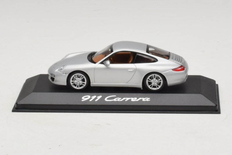 Porsche 911 997 Carrera Silver Metallic Minichamps 1:43 WAP02001218 Druckguss