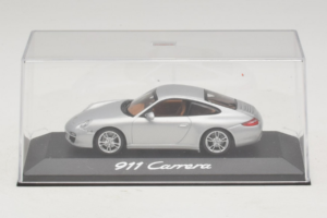 Porsche 911 997 Carrera Silver Metallic Minichamps 1:43 WAP02001218 Druckguss — Bild 4 von 5