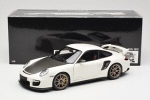 Porsche 911 997 GT2 RS Weiß Minichamps 1:18 100069400 Druckguss — Bild 8 von 8