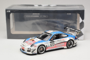 Porsche 911 997 GT3 R #123 Muhlner Motorsport E. Fumal / E. Thiry 24 Hours of Spa 2011 Minichamps 1:18 151118923 Druckguss — Bild 6 von 6