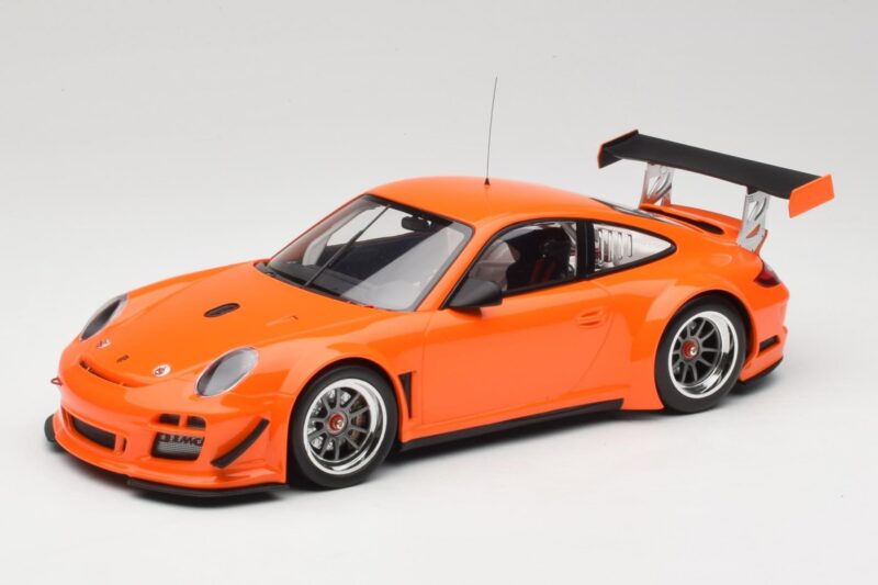Porsche 911 997 GT3 R Street Orange Minichamps 1:18 151108901 Druckguss