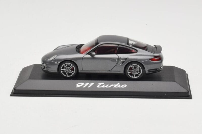 Porsche 911 997 Turbo Anthracite Grey Minichamps 1:43 WAP0200010A Druckguss