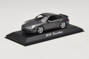 Porsche 911 997 Turbo Grey Metallic Minichamps 1:43 WAP02013016 Druckguss — Bild 2 von 5