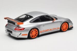 Porsche 911 997.1 GT3 RS Silber mit Orangefarbenen Felgen Minichamps 1:18 155062120 Druckguss — Bild 2 von 6