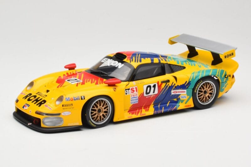 Porsche 911 GT1 #1 D. Rohr / R. Pilgrim / A. McNish 1997 UT Models 1:18 39724 Druckguss